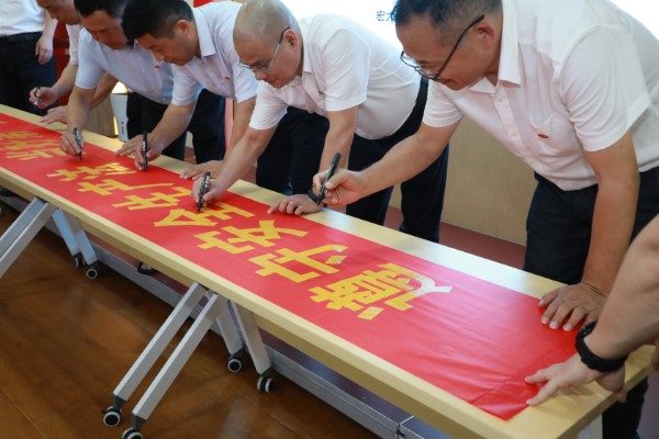 8213bd9ad39bd97e5349b2ecb259a57 (自定义).jpg